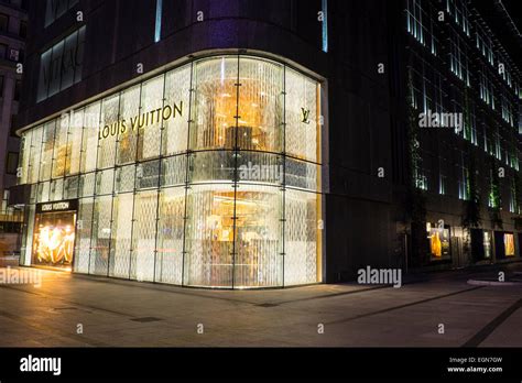 outlet louis vuitton polska|louis vuitton store warsaw.